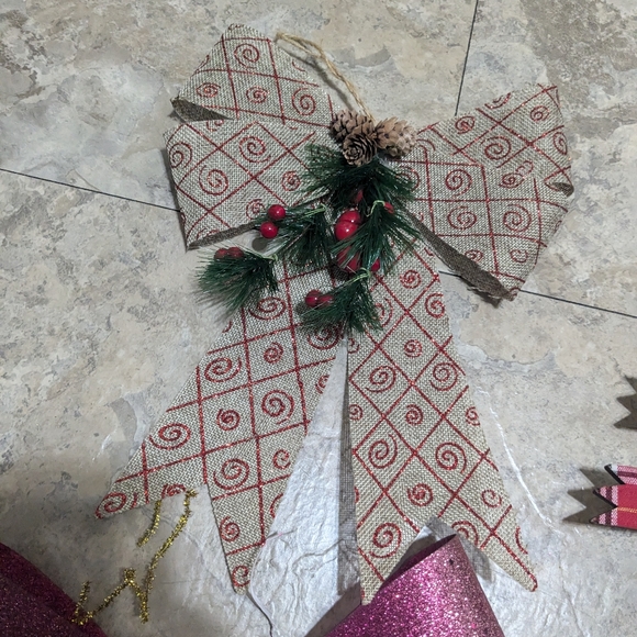 Selling 6 Christmas Decorations for $8 - Picture 8 of 8